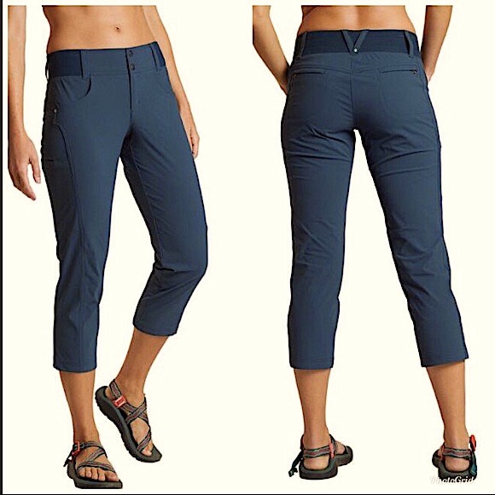 Title Nine Clamber Capri Pants 2.0 Navy Blue Elastic Waist Stretch Size 6